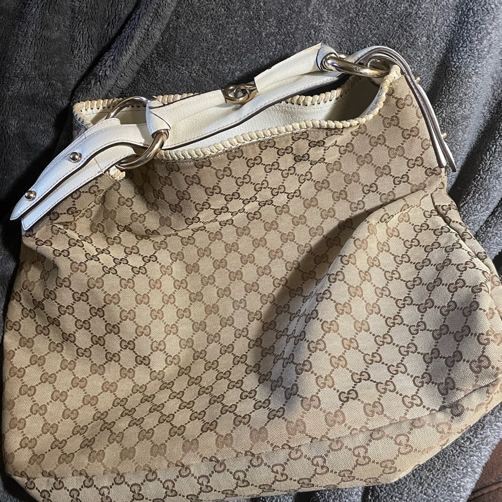 Authentic Gucci Tan/white leather trim horsebit hobo bag